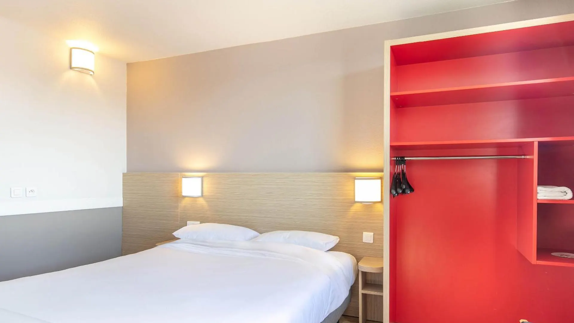 B&B Hotel Lyon Aeroport Saint-Quentin-Fallavier