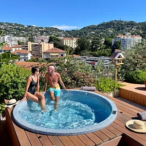 **** Отель Western Premier Le Patio Des Artistes Wellness Jacuzzi Франция