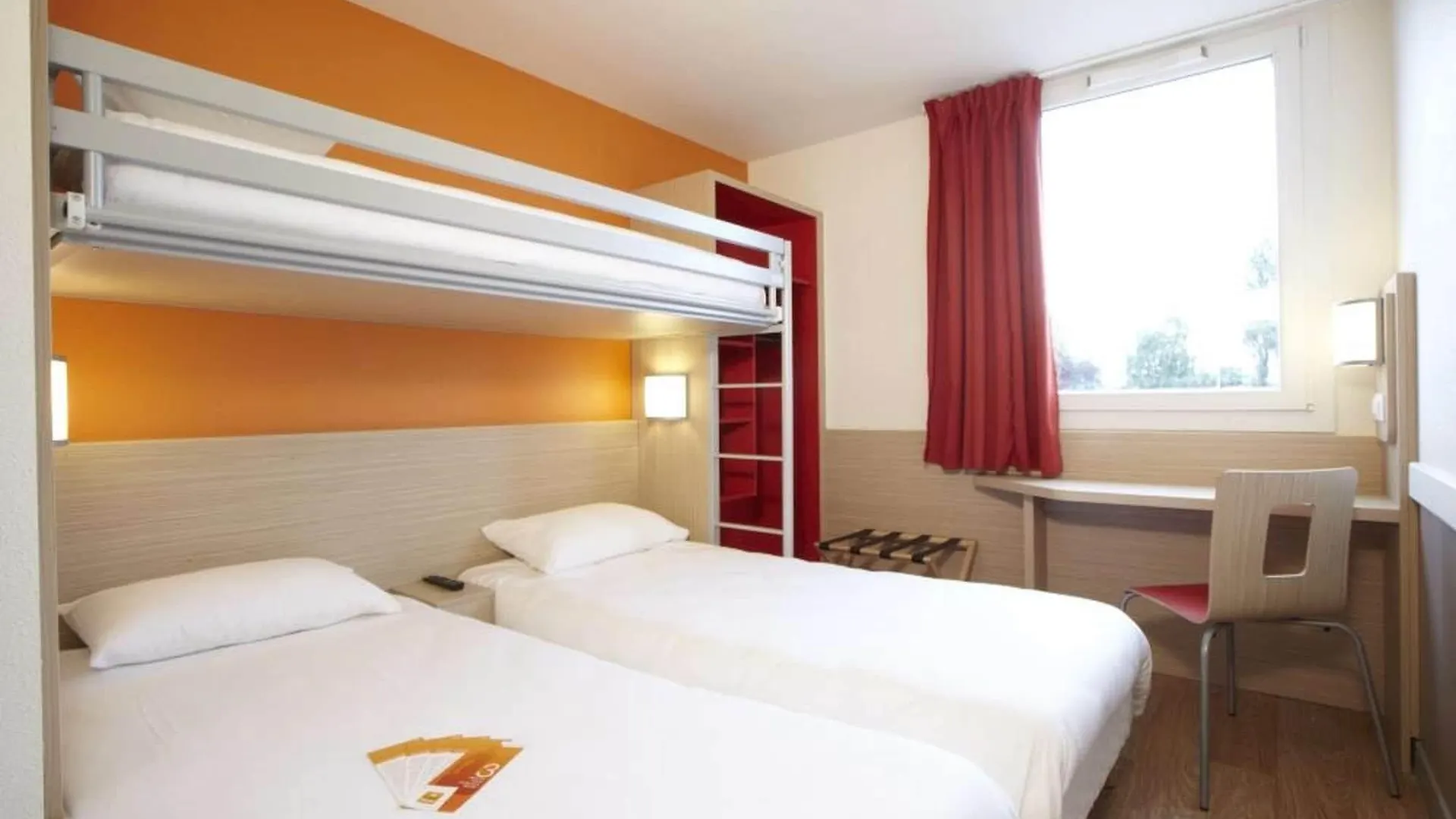 **  B&B Hotel Lyon Aeroport Saint-Quentin-Fallavier France