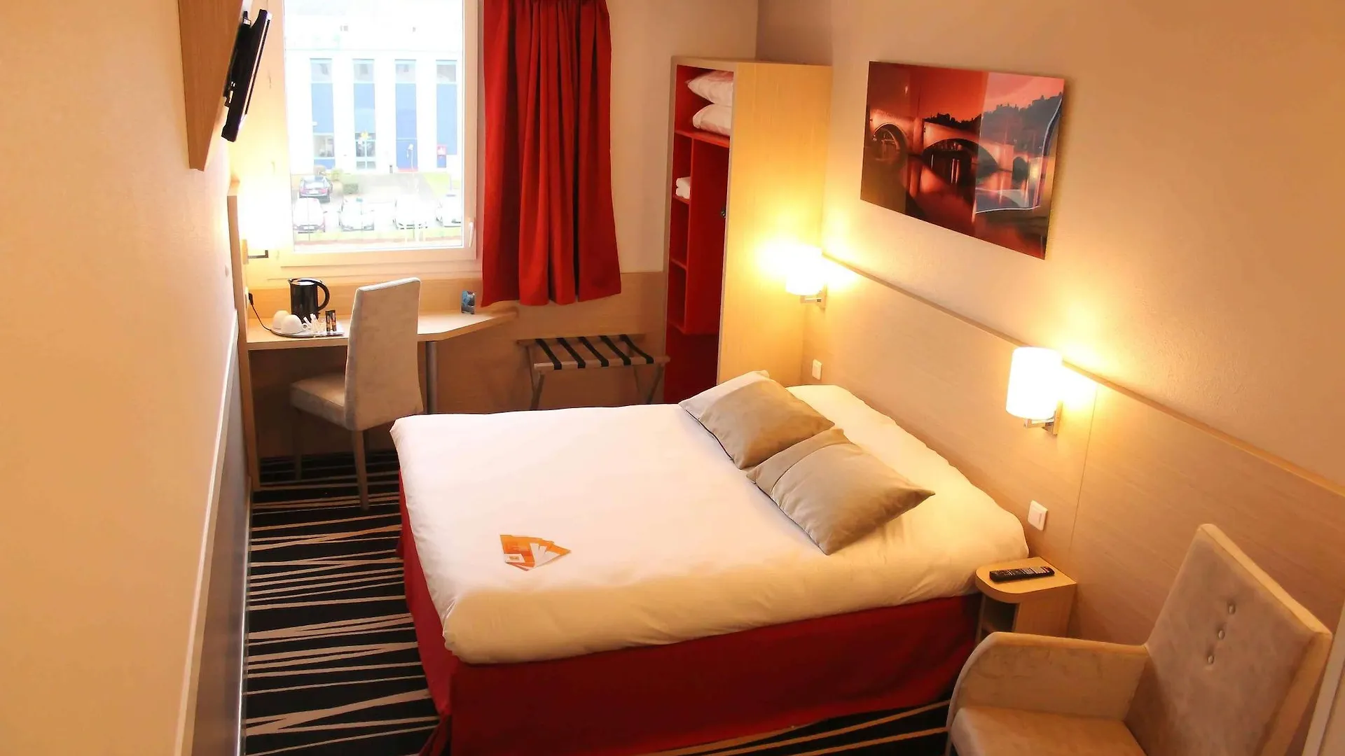 B&B Hotel Lyon Aeroport Saint-Quentin-Fallavier France