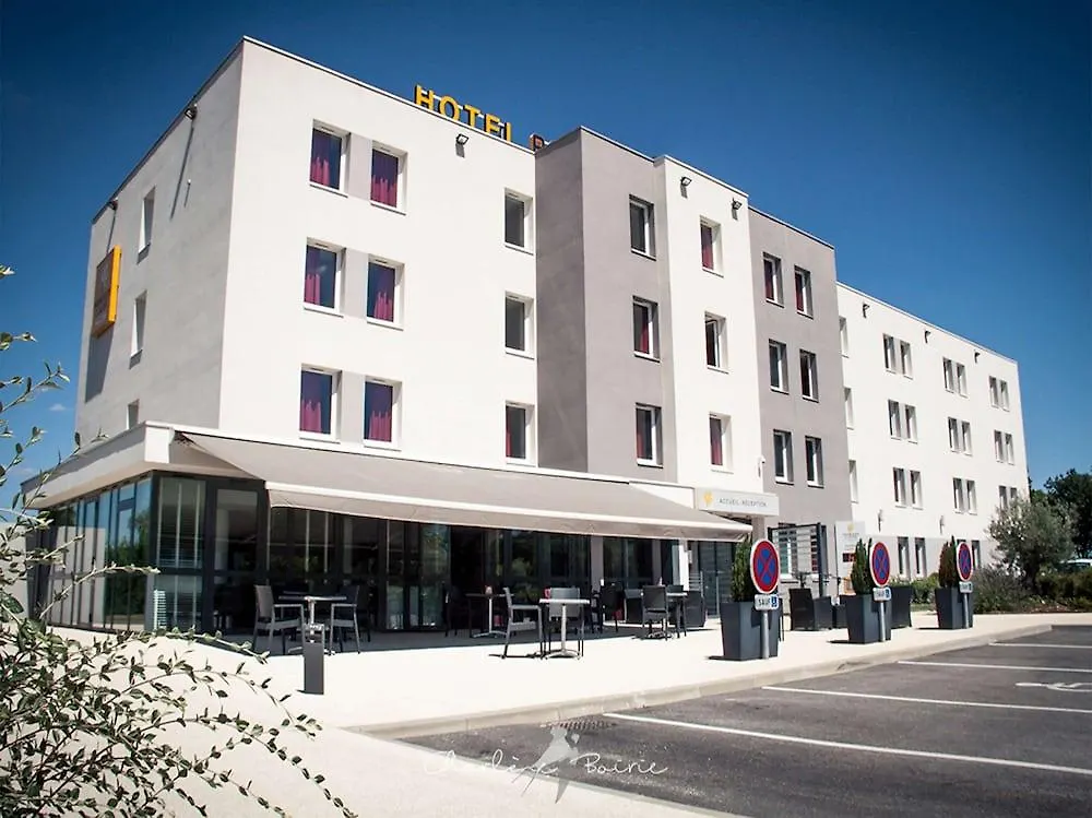 B&B Hotel Lyon Aeroport Saint-Quentin-Fallavier 2*,
