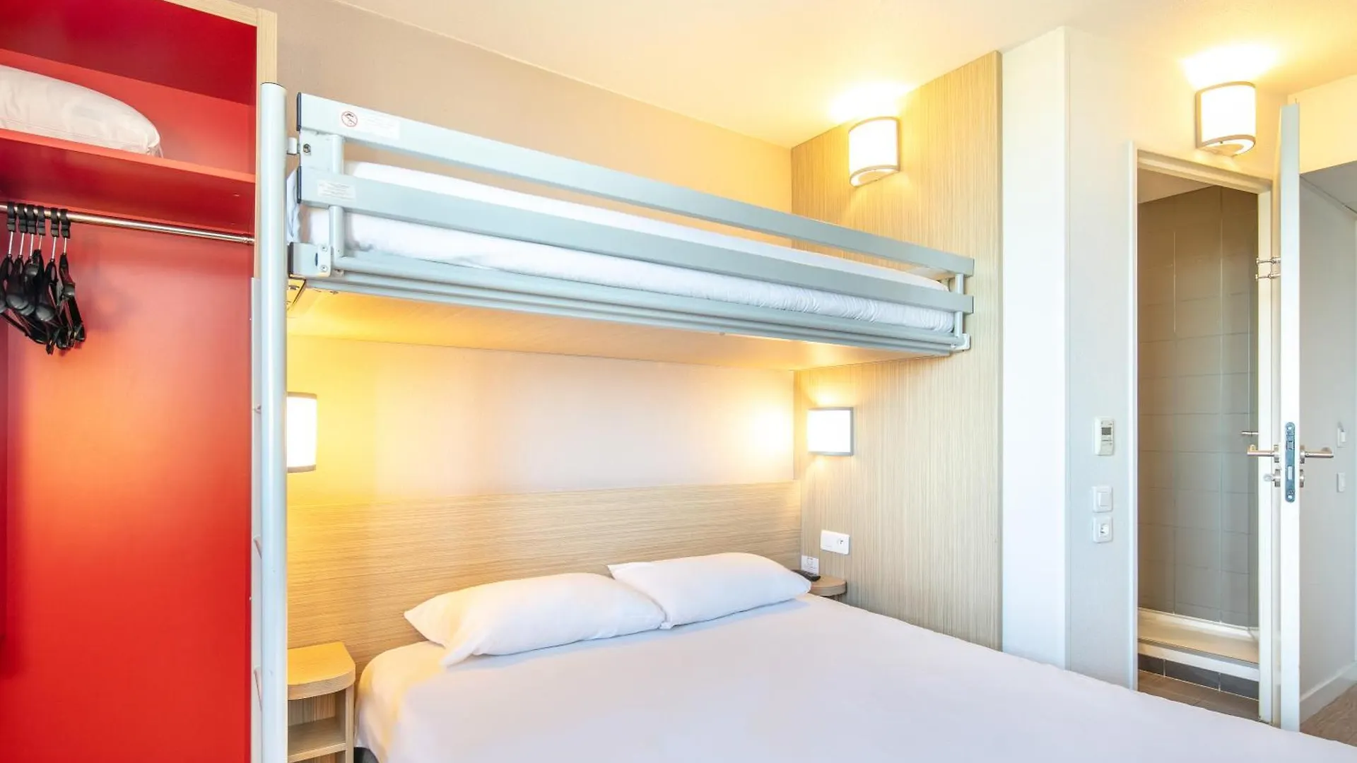 B&B Hotel Lyon Aeroport Saint-Quentin-Fallavier