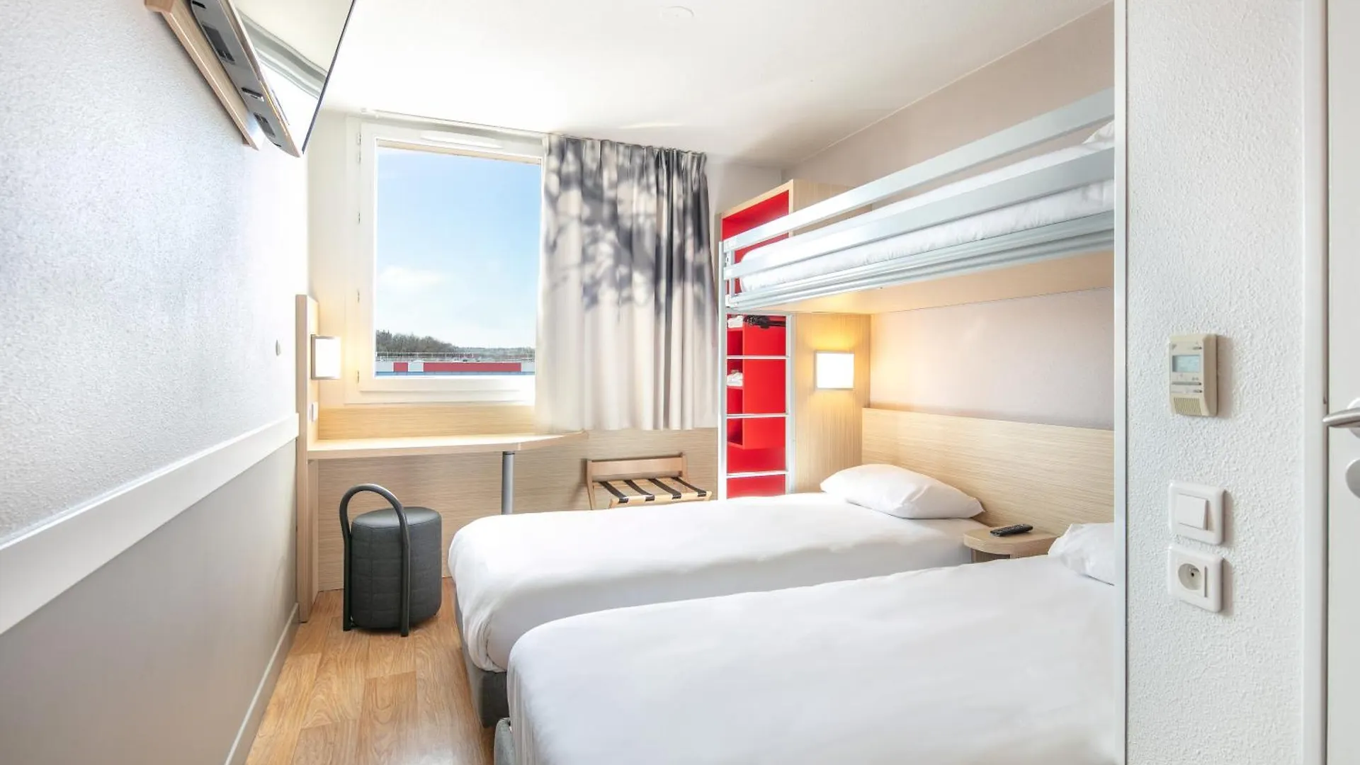 B&B Hotel Lyon Aeroport Saint-Quentin-Fallavier