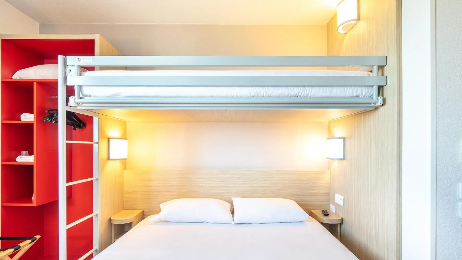 B&B Hotel Lyon Aeroport Saint-Quentin-Fallavier France