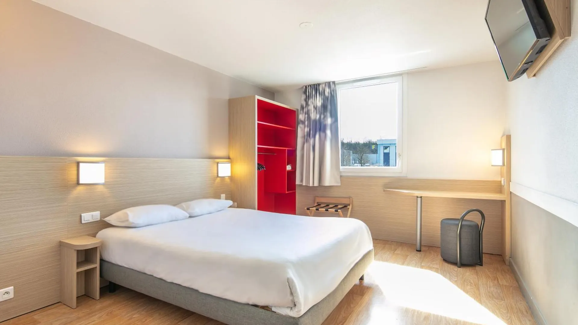 B&B Hotel Lyon Aeroport Saint-Quentin-Fallavier France
