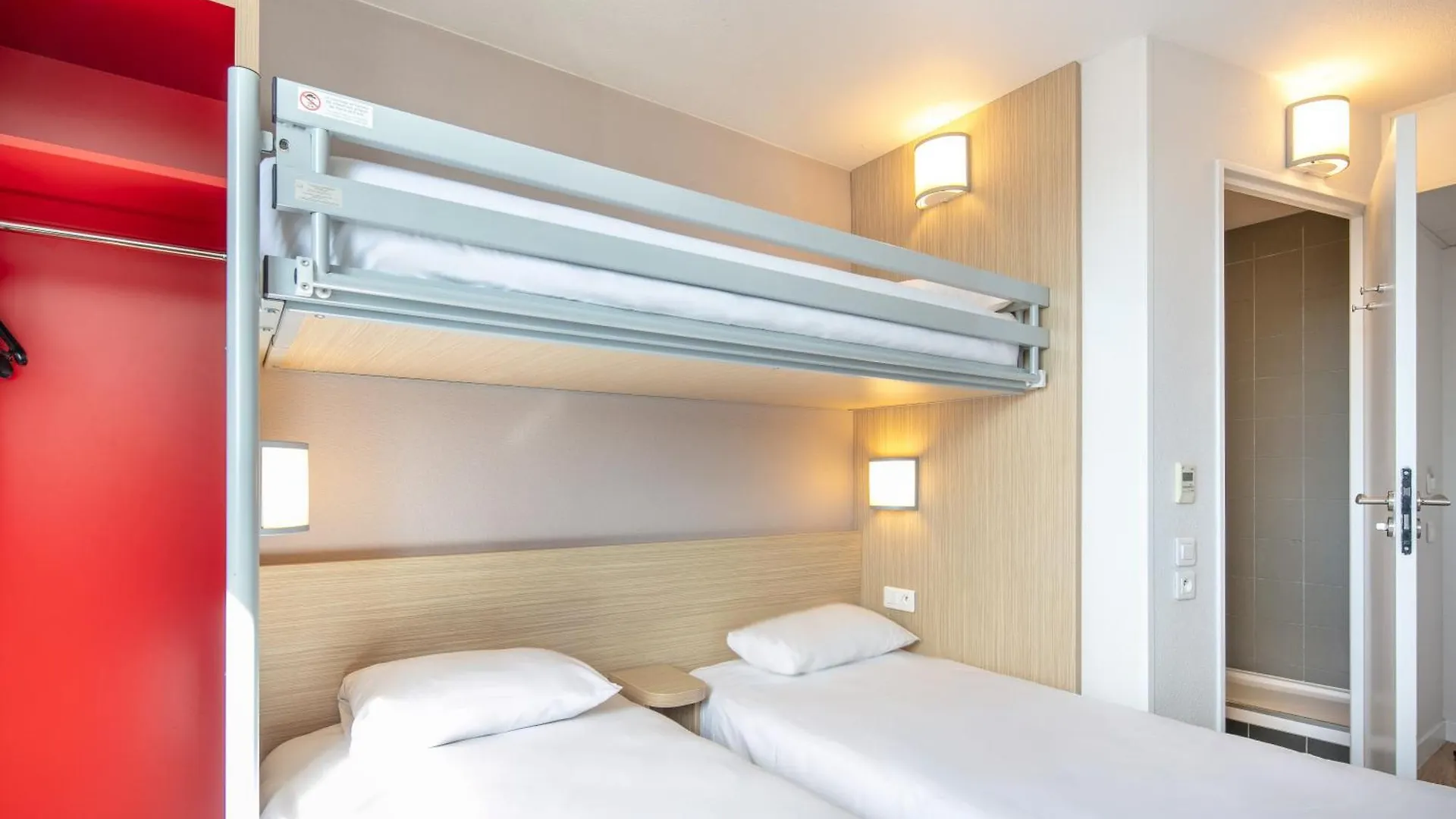 B&B Hotel Lyon Aeroport Saint-Quentin-Fallavier 2*,  Frankreich