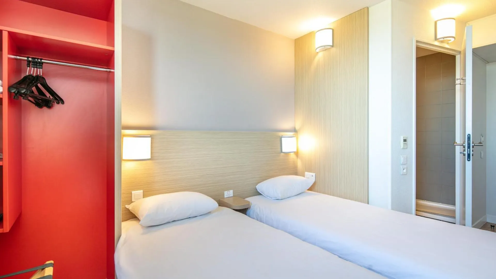 B&B Hotel Lyon Aeroport Saint-Quentin-Fallavier 2*,  Frankreich