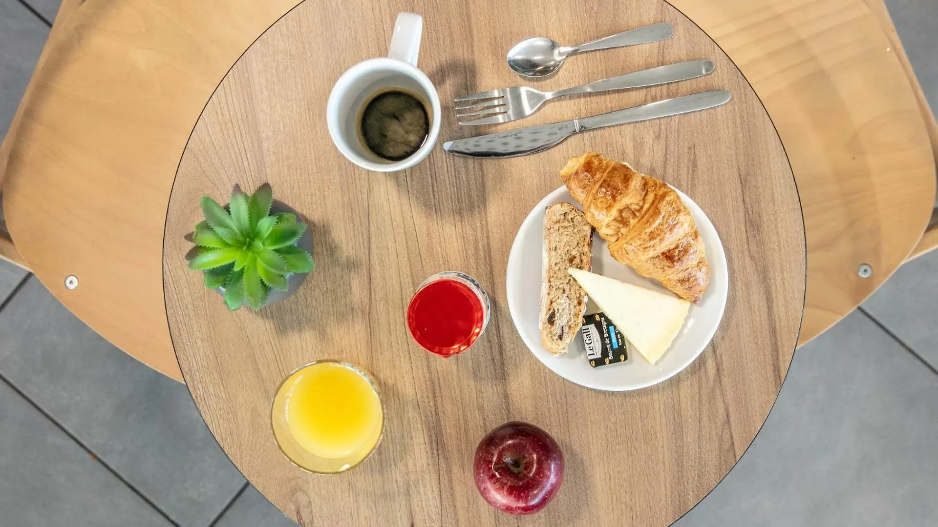 B&B Hotel Lyon Aeroport Saint-Quentin-Fallavier