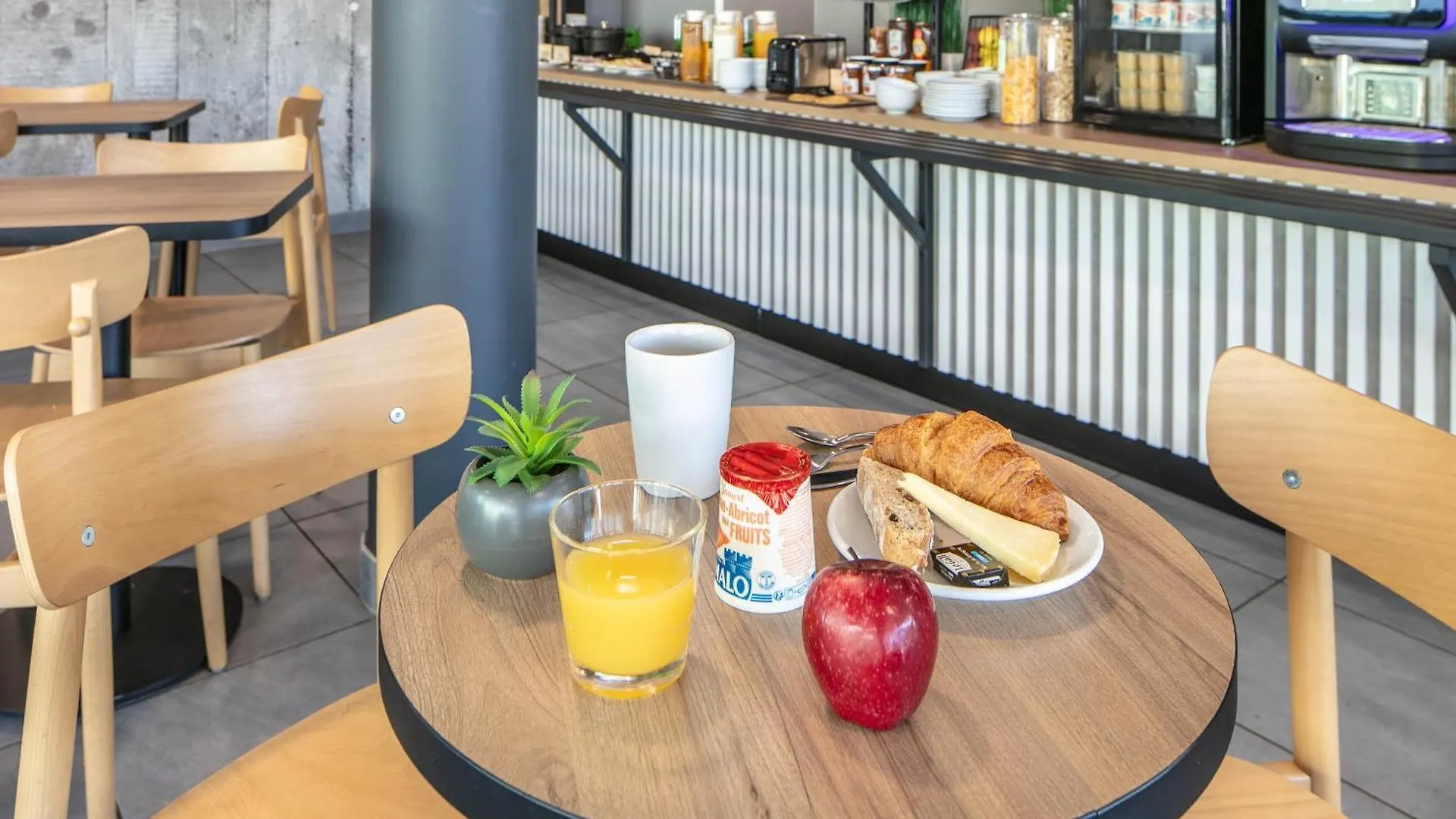B&B Hotel Lyon Aeroport Saint-Quentin-Fallavier